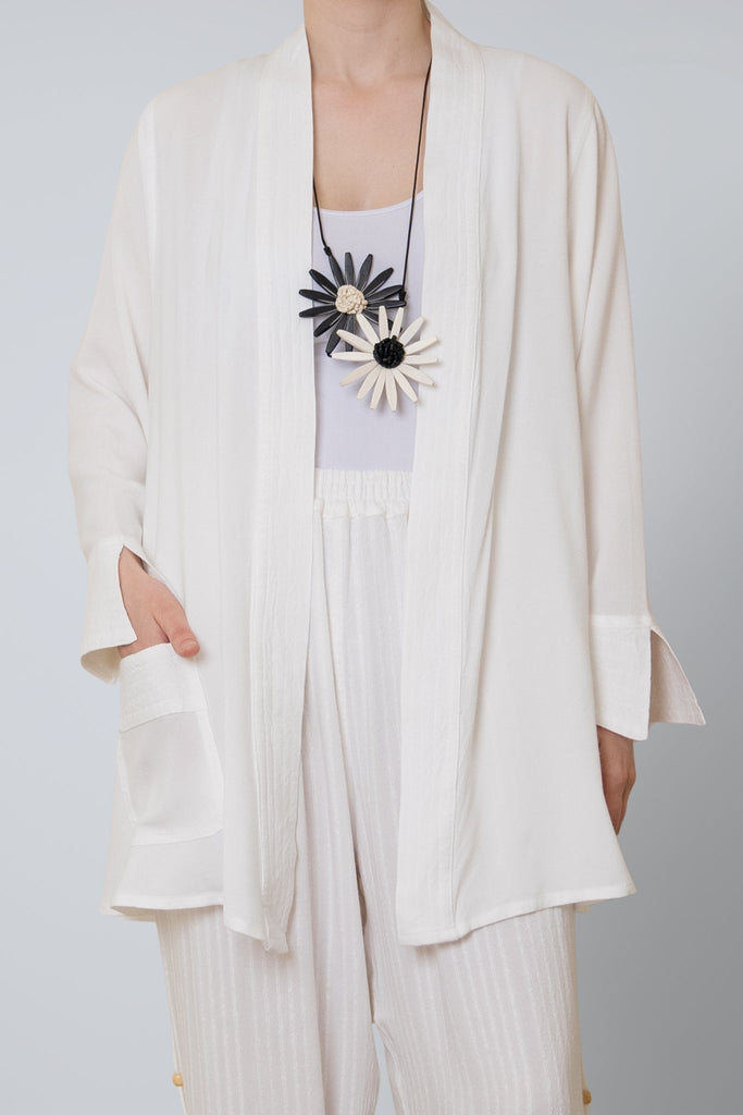 Cardigan - White - Dairi - The Wardrobe