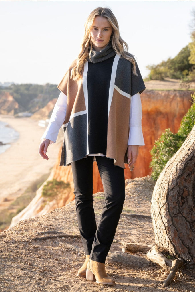 Kenna Cape (One - Size) - Marble - The Wardrobe