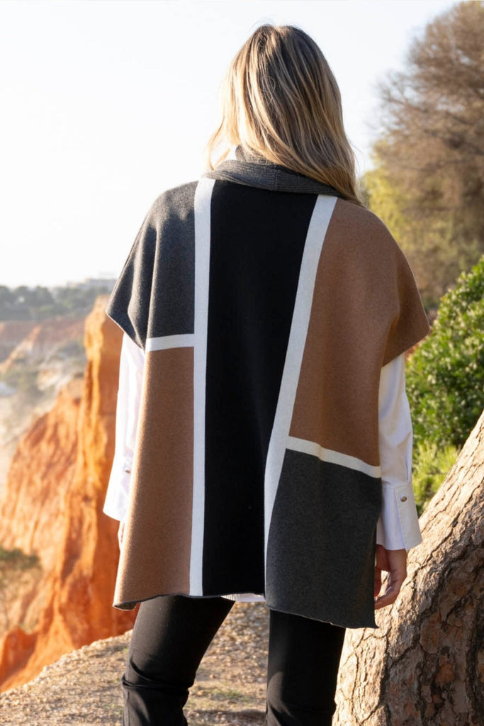 Kenna Cape (One - Size) - Marble - The Wardrobe