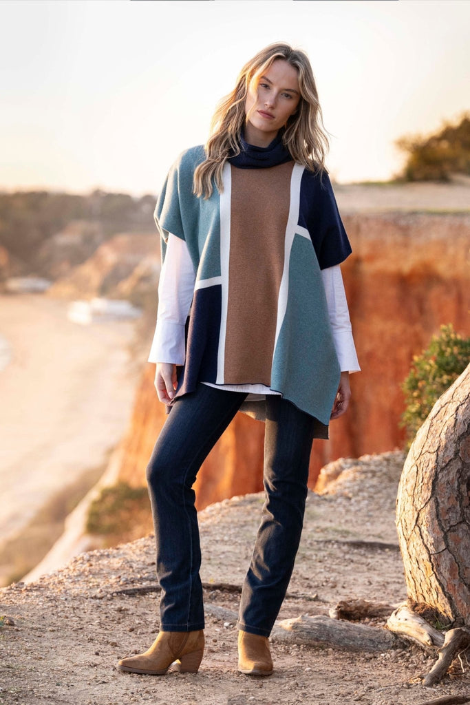 Kenna Cape (One - Size) - Marble - The Wardrobe