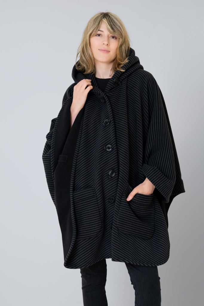 Molly Cape (One - Size) - Boris Coats - The Wardrobe