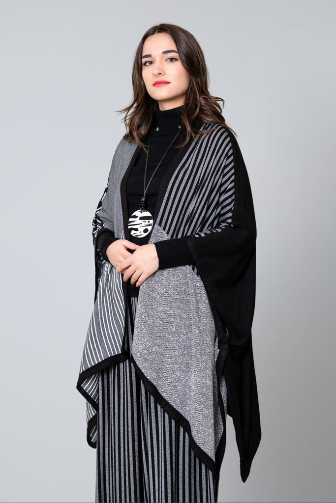 Printed Ruana - Black - Dairi - The Wardrobe