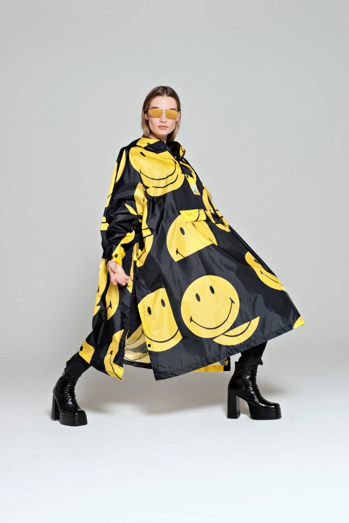 Rain Poncho - All Smiles - Rainkiss - The Wardrobe