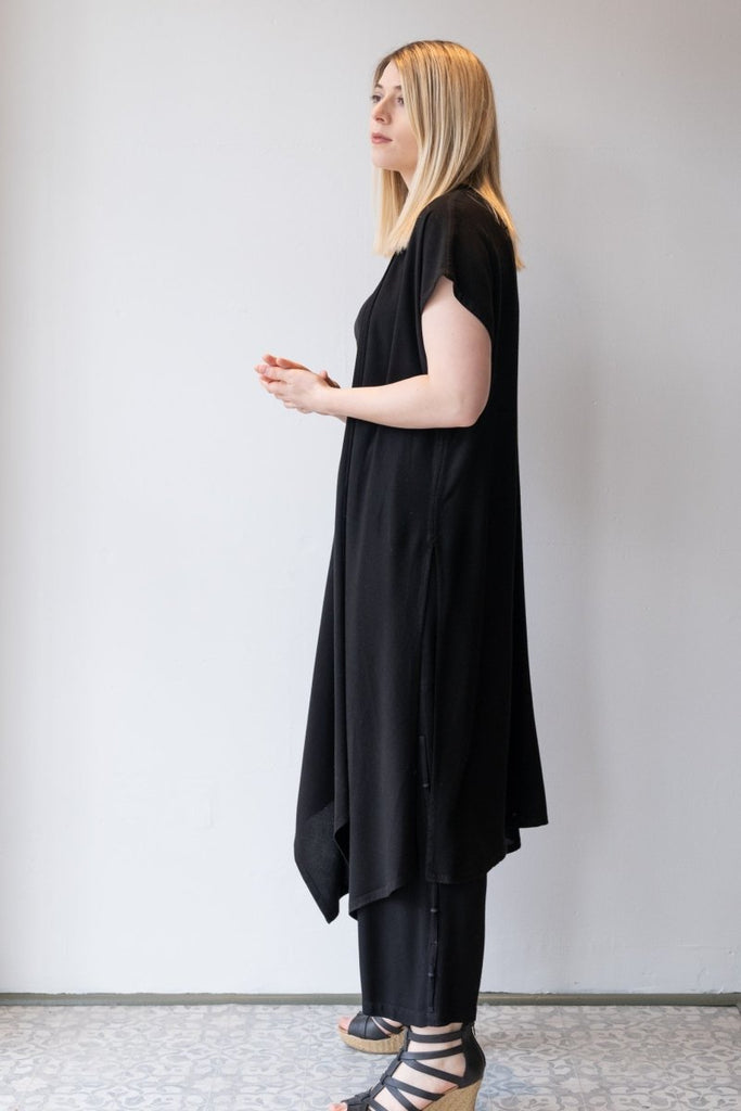 Long Vest - Black - Dairi - The Wardrobe